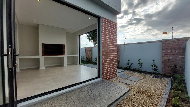 To Let 3 Bedroom Property for Rent in Graanendal Western Cape